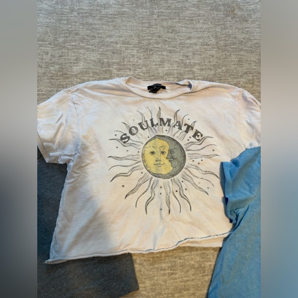 Crop top bundle - Picture 3 of 6